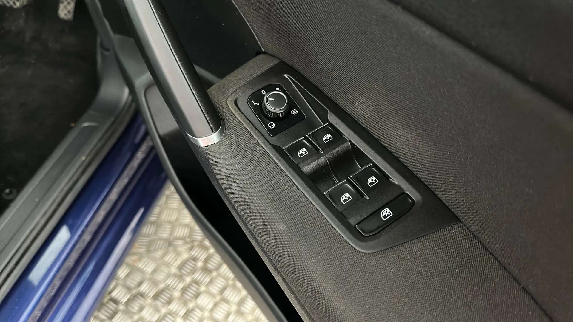 2021 VOLKSWAGEN TOURAN 2021 VOLKSWAGEN TOURAN