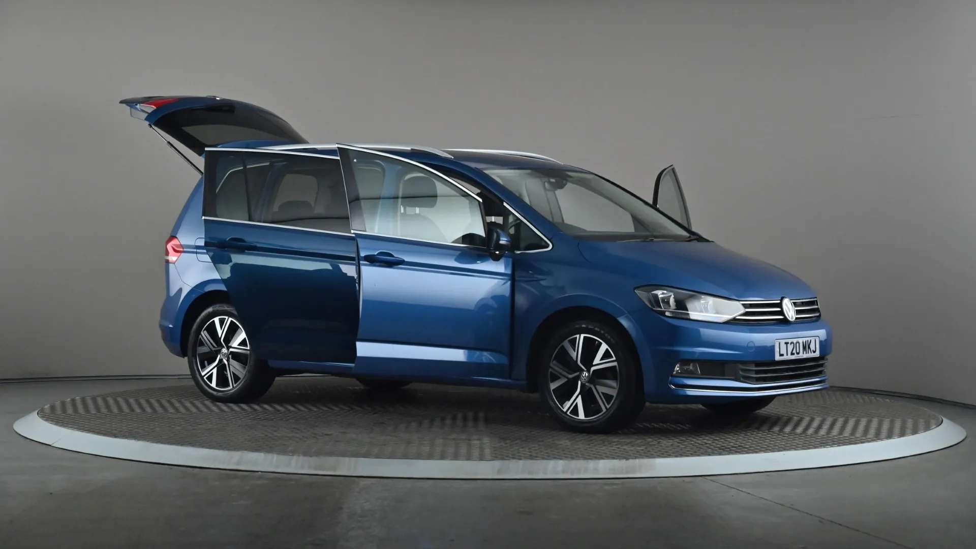 2020 VOLKSWAGEN TOURAN 2020 VOLKSWAGEN TOURAN