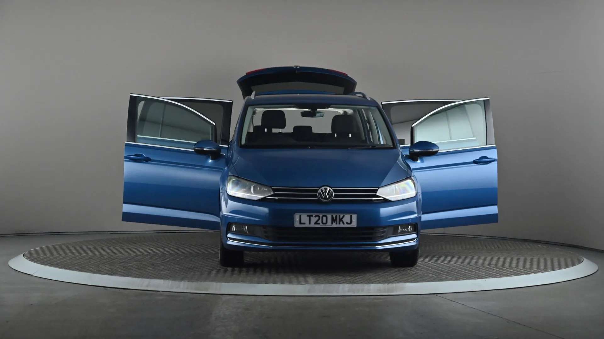 2020 VOLKSWAGEN TOURAN 2020 VOLKSWAGEN TOURAN