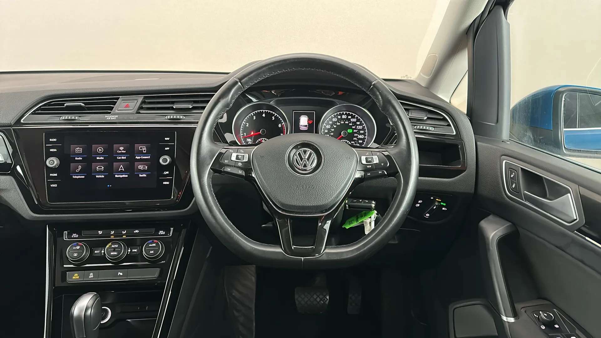 2020 VOLKSWAGEN TOURAN 2020 VOLKSWAGEN TOURAN