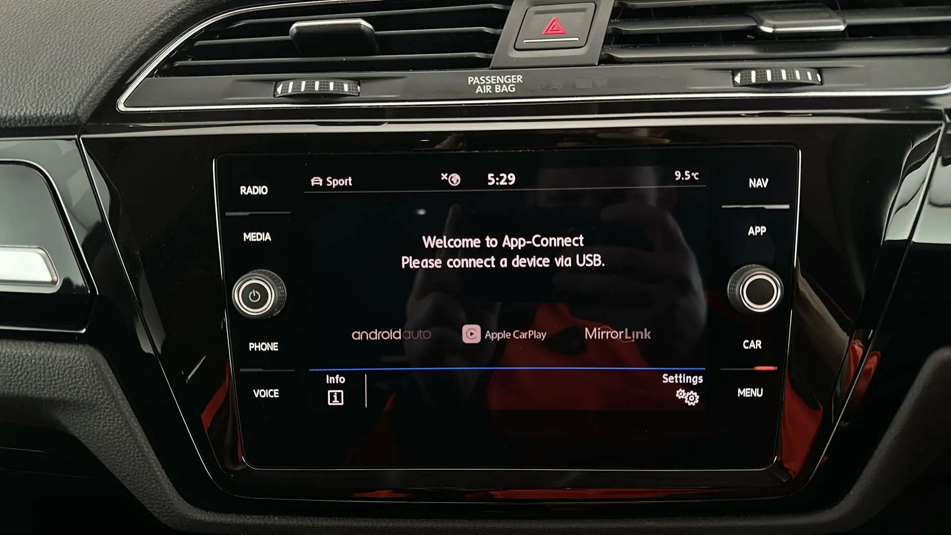 2020 VOLKSWAGEN TOURAN 2020 VOLKSWAGEN TOURAN