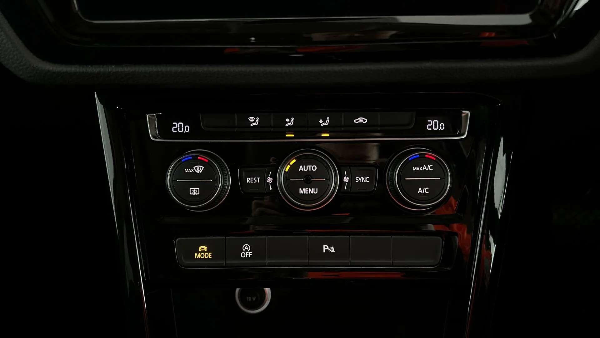 2020 VOLKSWAGEN TOURAN 2020 VOLKSWAGEN TOURAN