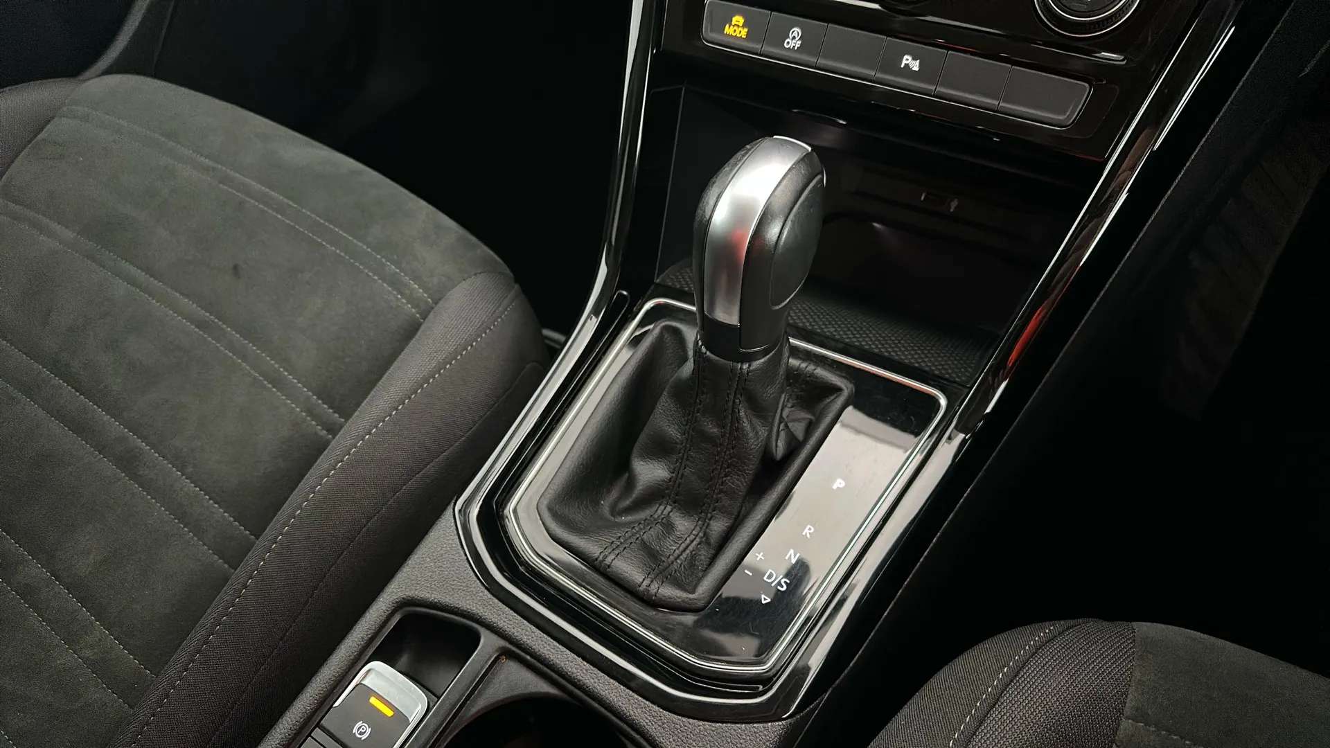 2020 VOLKSWAGEN TOURAN 2020 VOLKSWAGEN TOURAN