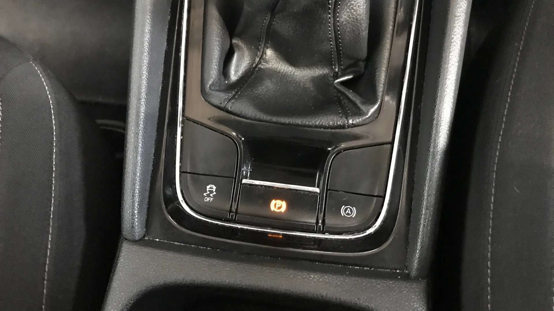 2018 SKODA KAROQ 2018 SKODA KAROQ