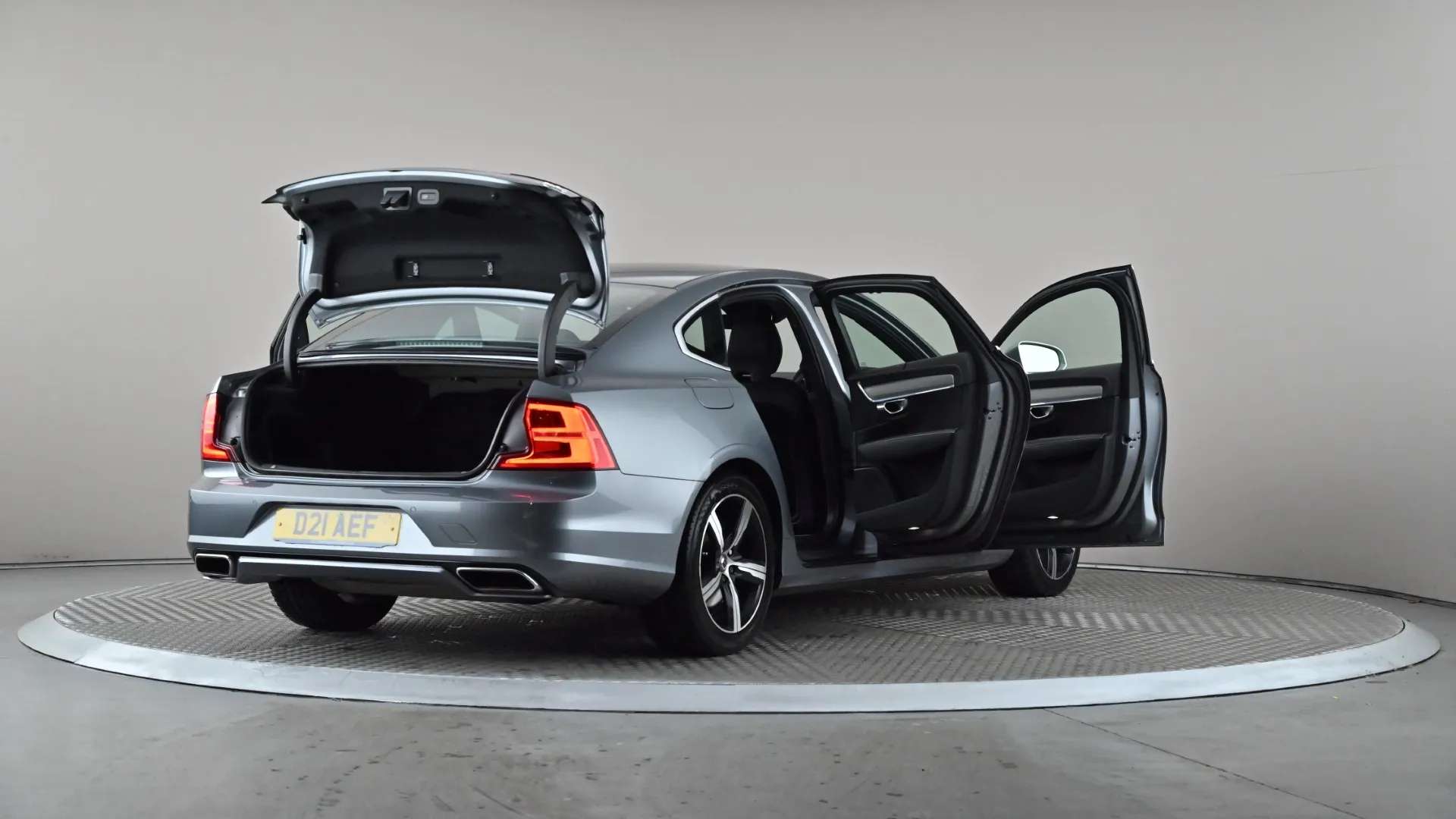 2019 VOLVO S90 2019 VOLVO S90