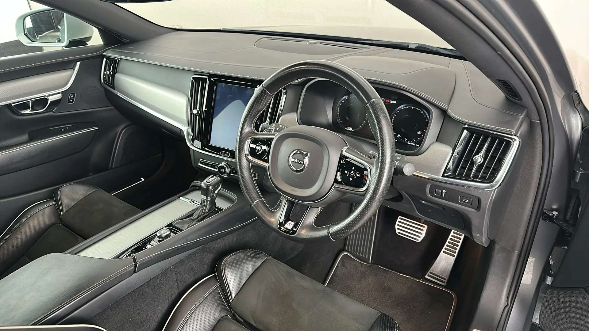 2019 VOLVO S90 2019 VOLVO S90
