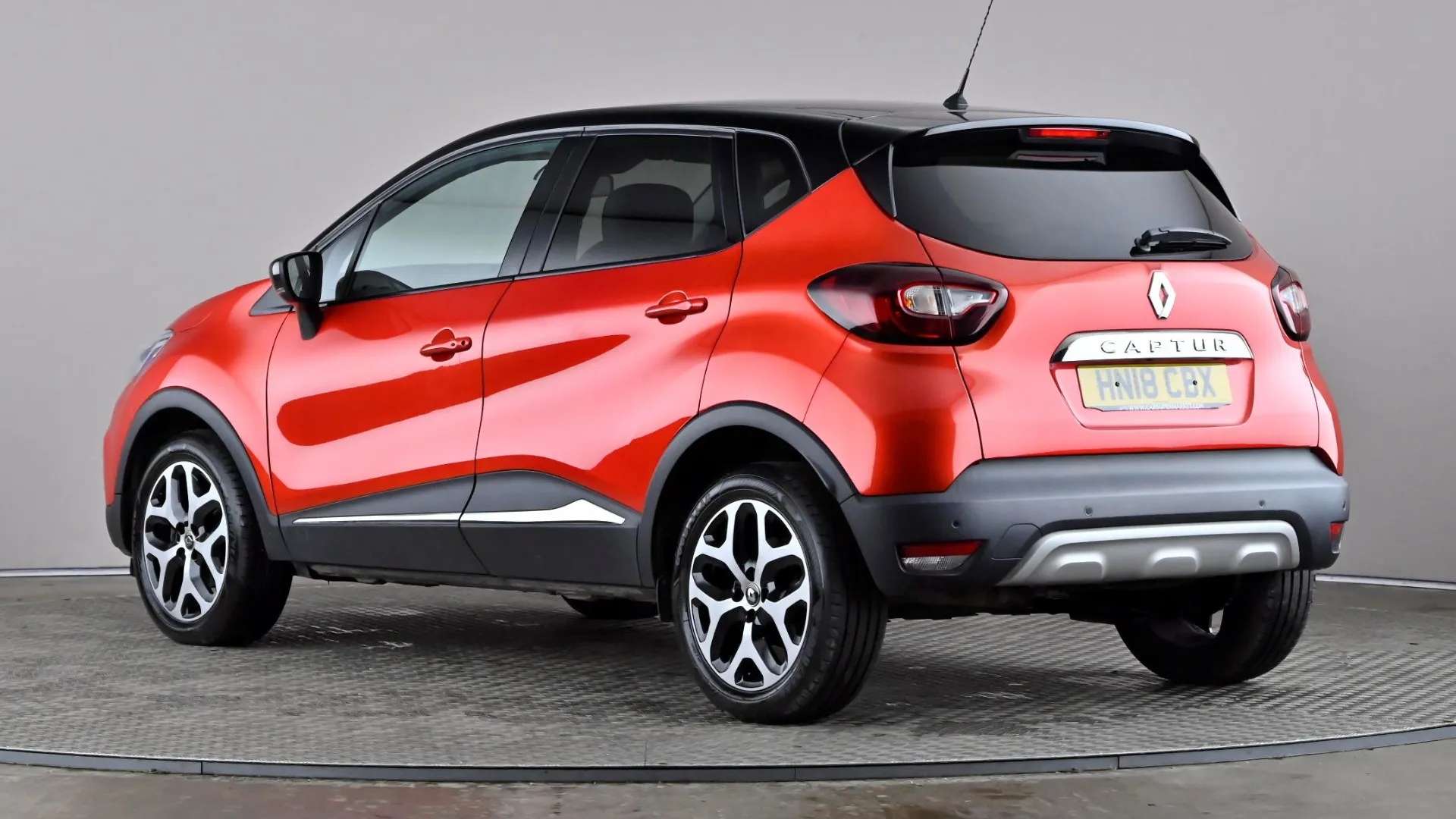 A 2018 RENAULT CAPTUR 1.5 dCi 110 Signature X Nav A 2018 RENAULT CAPTUR 1.5 dCi 110 Signature X Nav