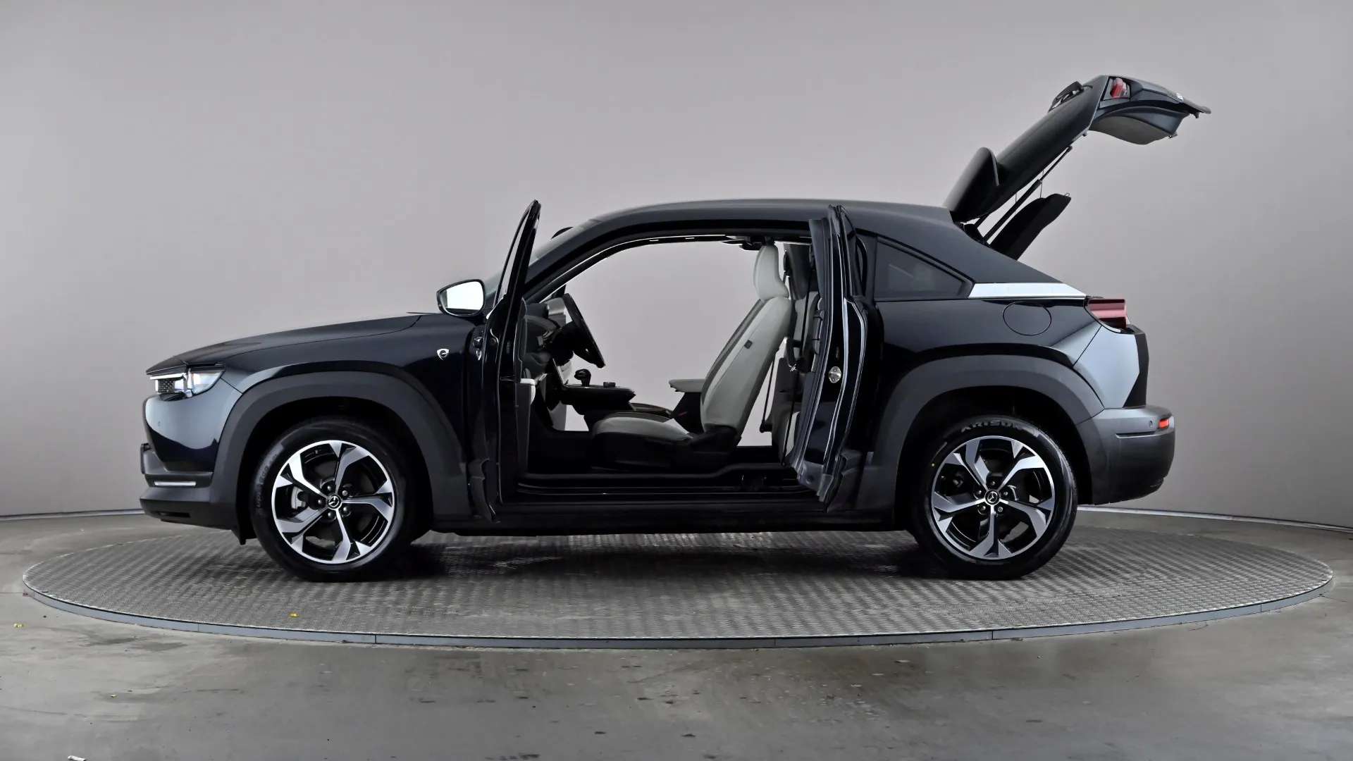 2023 MAZDA MX-30 2023 MAZDA MX-30