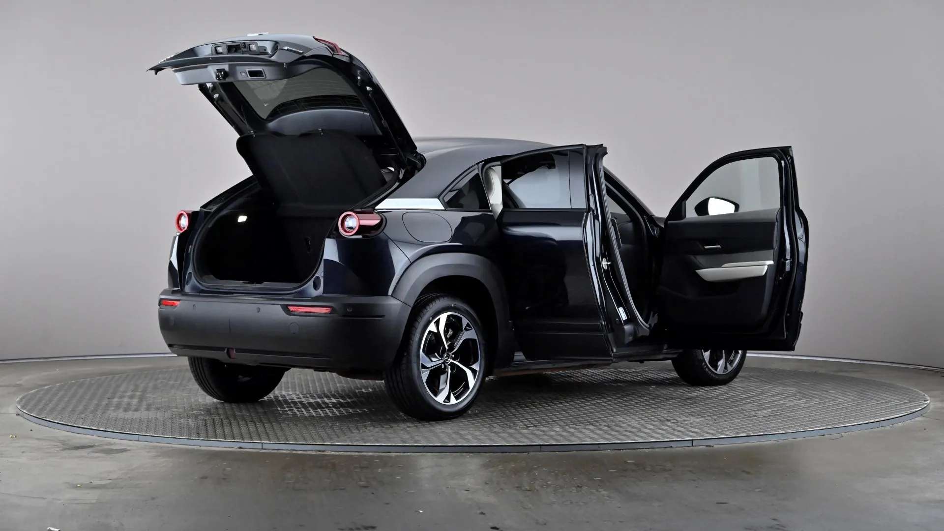 2023 MAZDA MX-30 2023 MAZDA MX-30