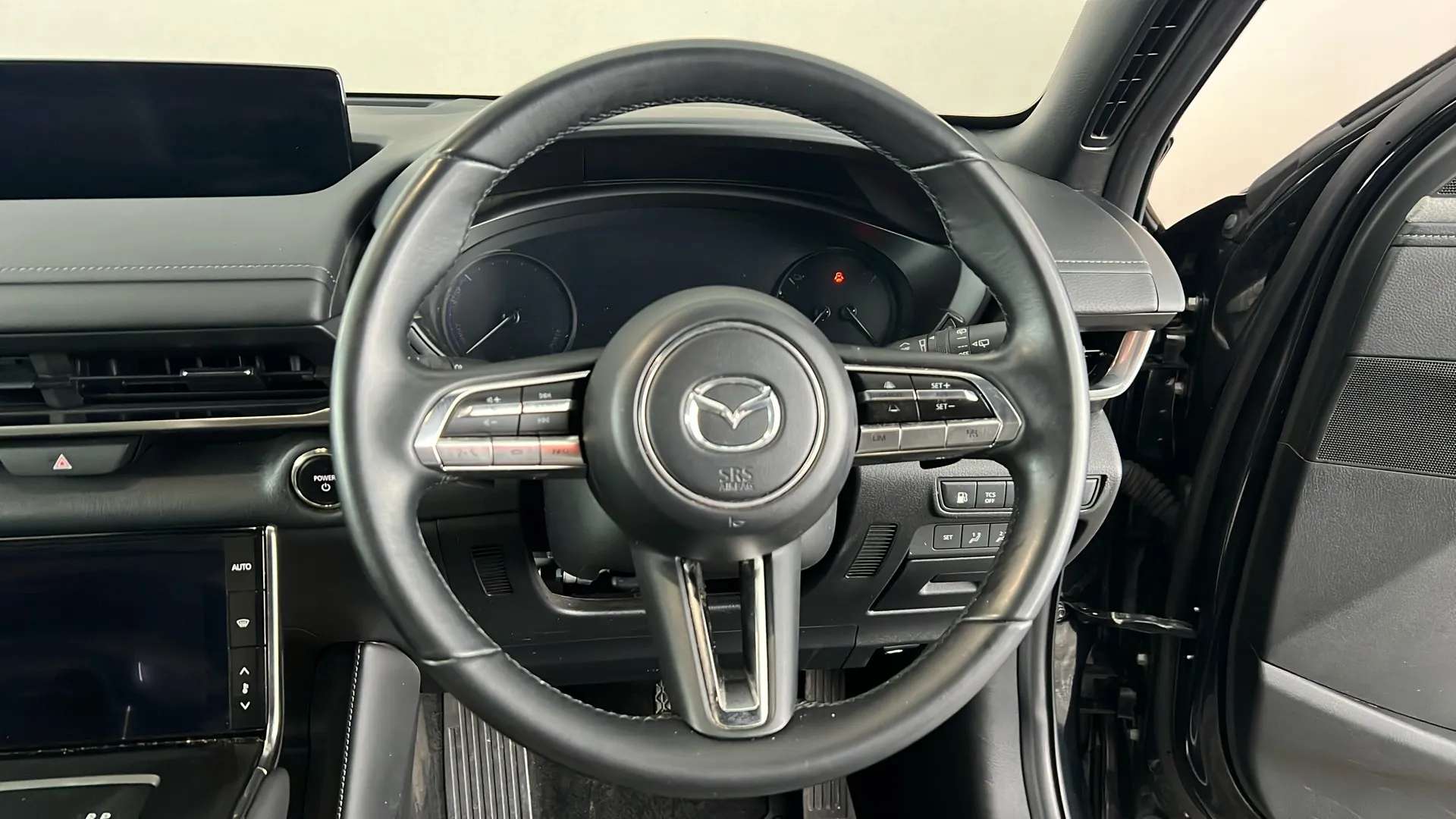 2023 MAZDA MX-30 2023 MAZDA MX-30