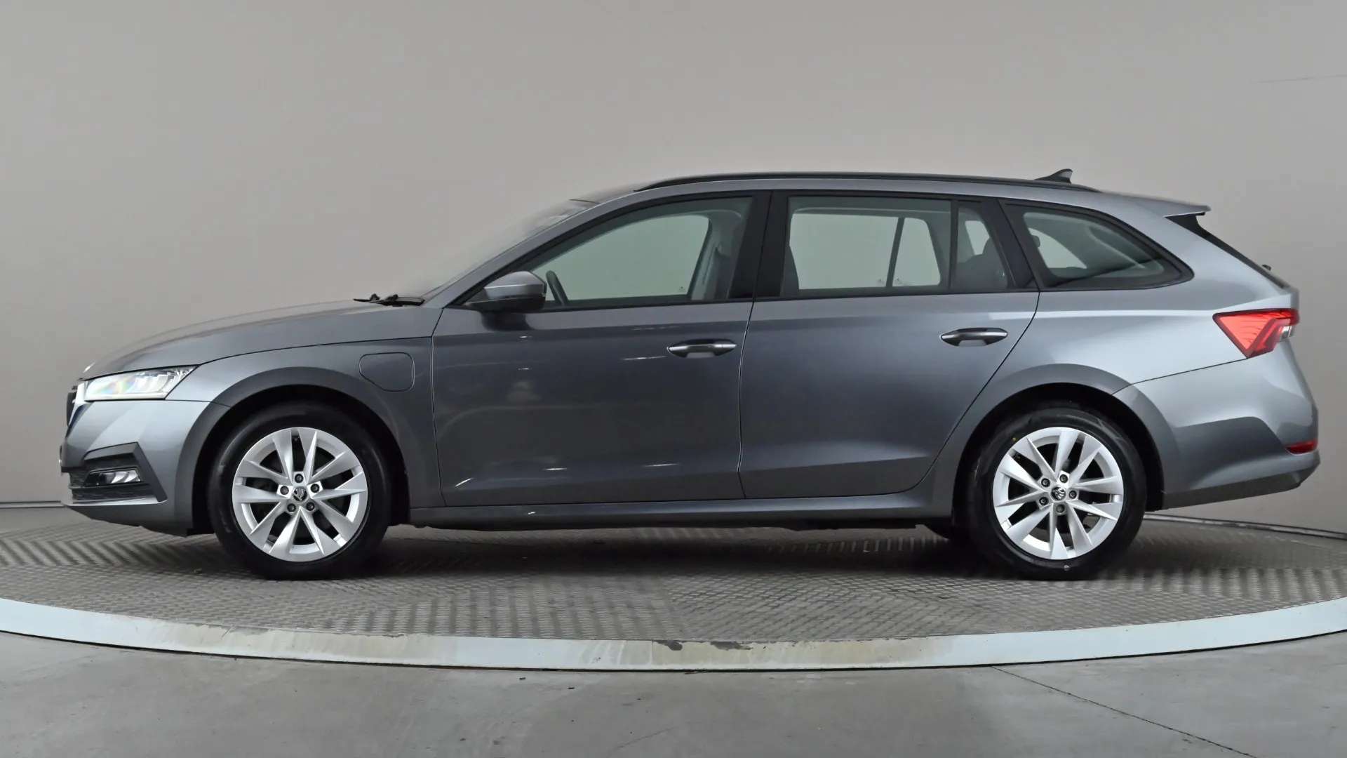 A 2022 SKODA OCTAVIA 1.4 TSI iV SE Technology DSG A 2022 SKODA OCTAVIA 1.4 TSI iV SE Technology DSG