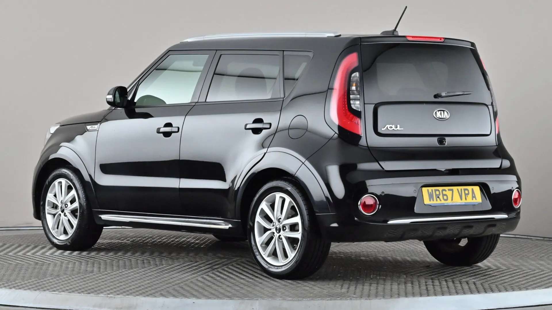 A 2017 KIA SOUL 1.6 GDi 2 A 2017 KIA SOUL 1.6 GDi 2