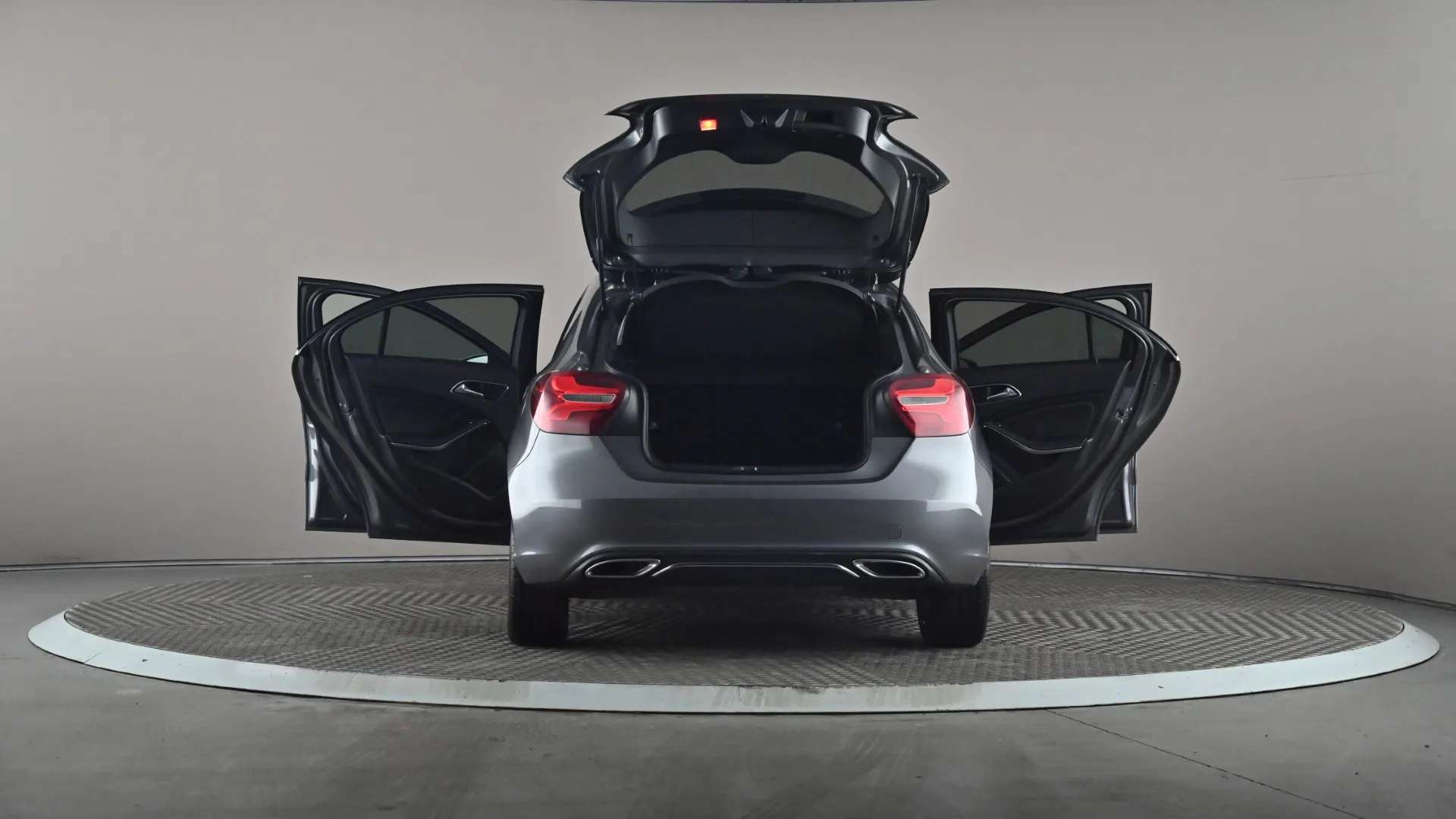 2018 MERCEDES-BENZ A CLASS 2018 MERCEDES-BENZ A CLASS