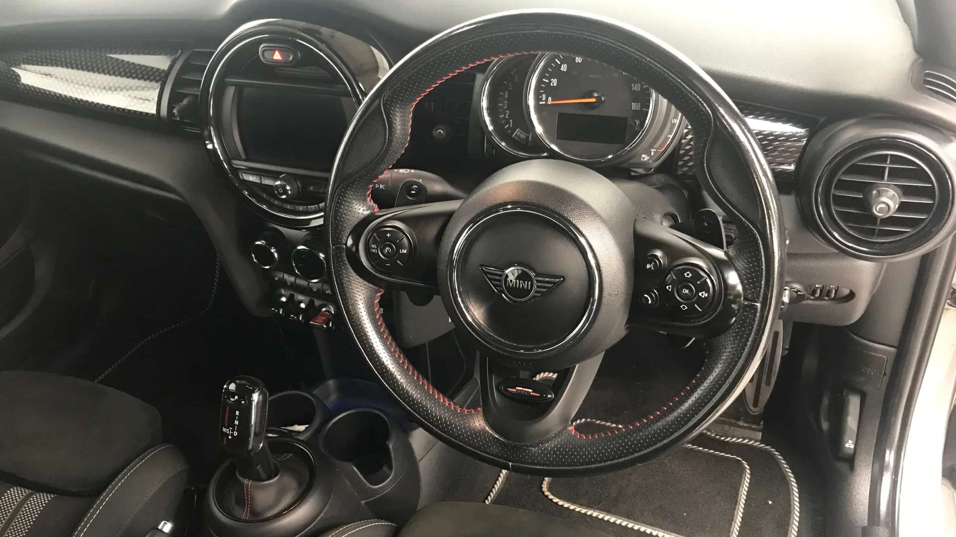 2019 MINI HATCH 2019 MINI HATCH