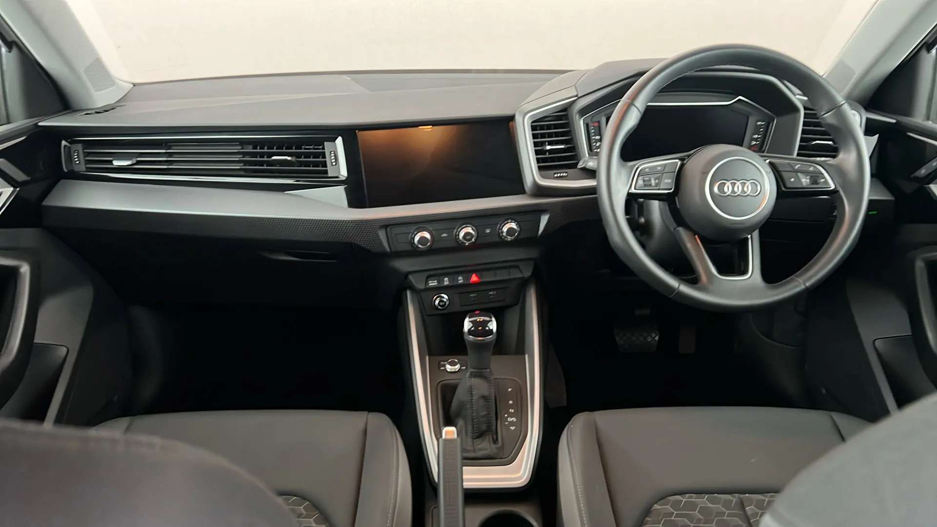 2022 AUDI A1 2022 AUDI A1