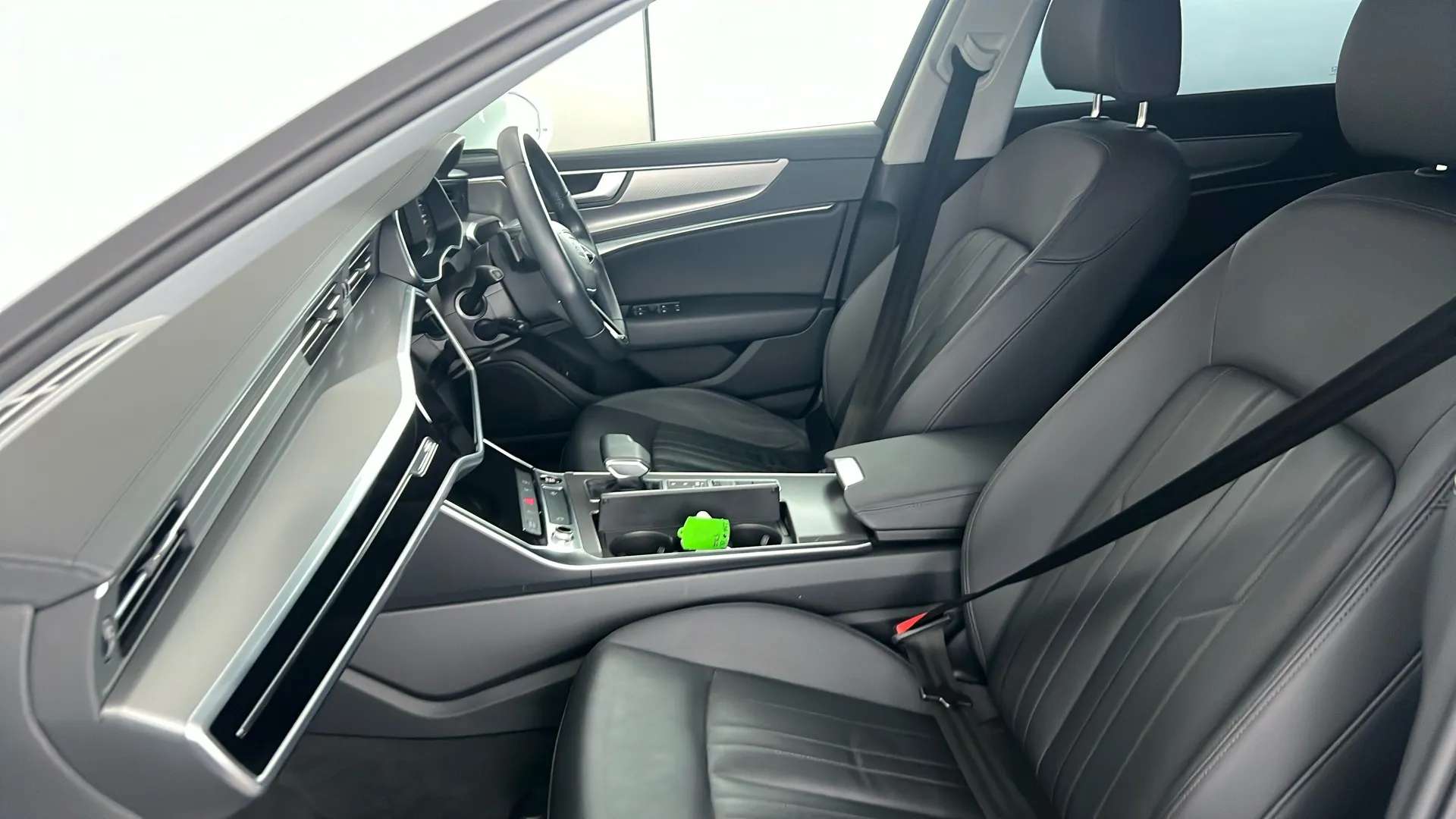 2021 AUDI A6 2021 AUDI A6