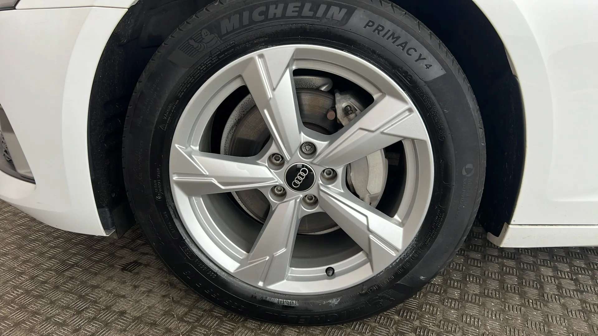 2021 AUDI A6 2021 AUDI A6