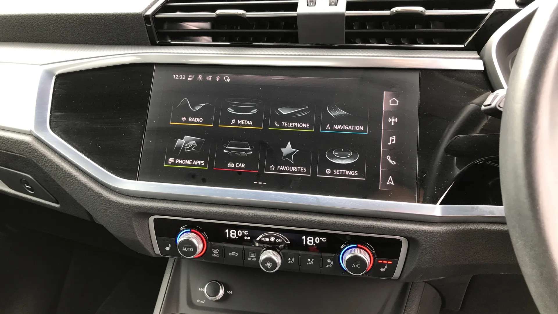 2022 AUDI Q3 2022 AUDI Q3