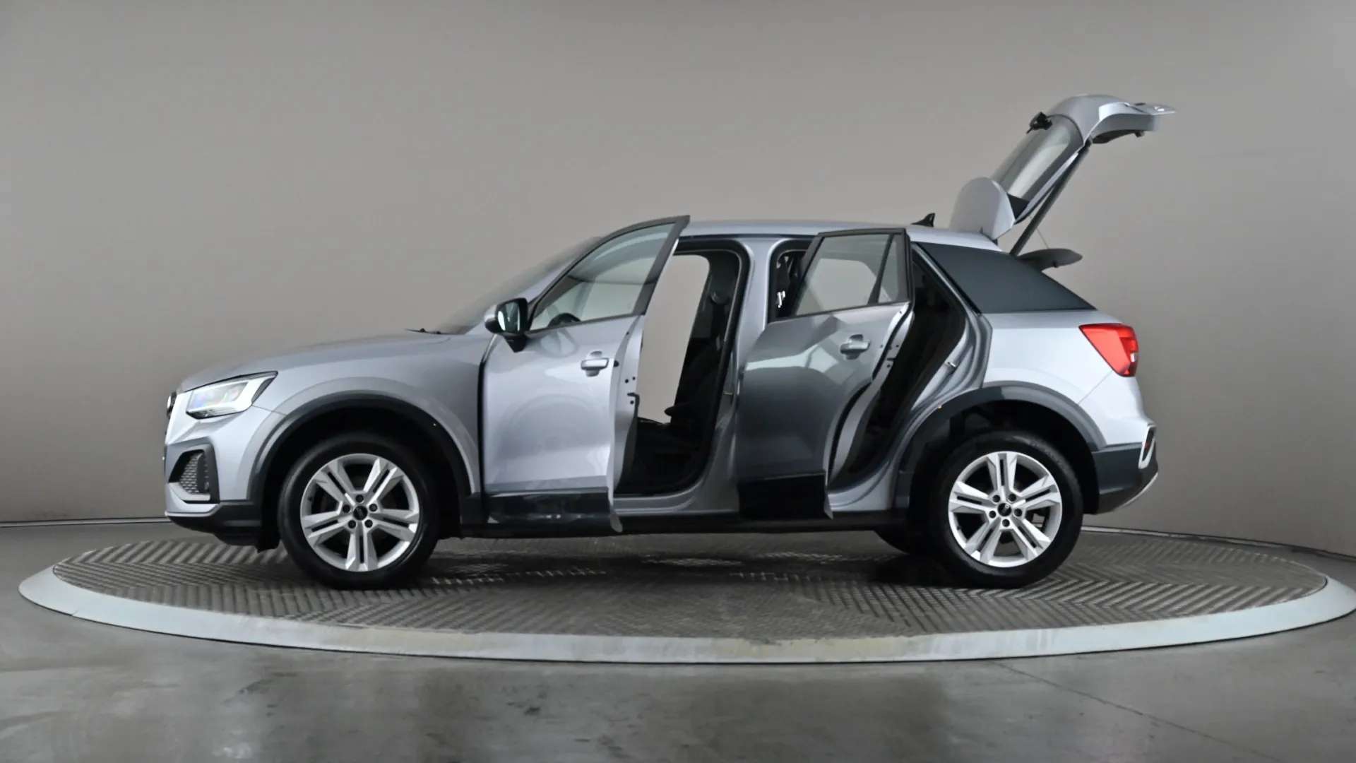 2023 AUDI Q2 2023 AUDI Q2