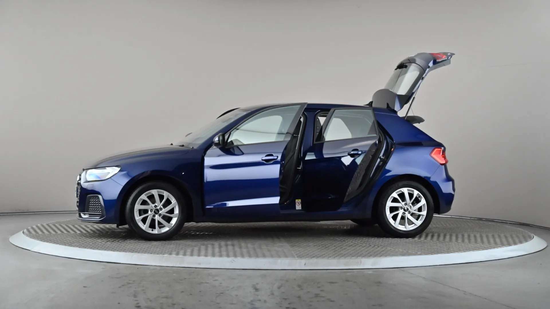 2024 AUDI A1 2024 AUDI A1