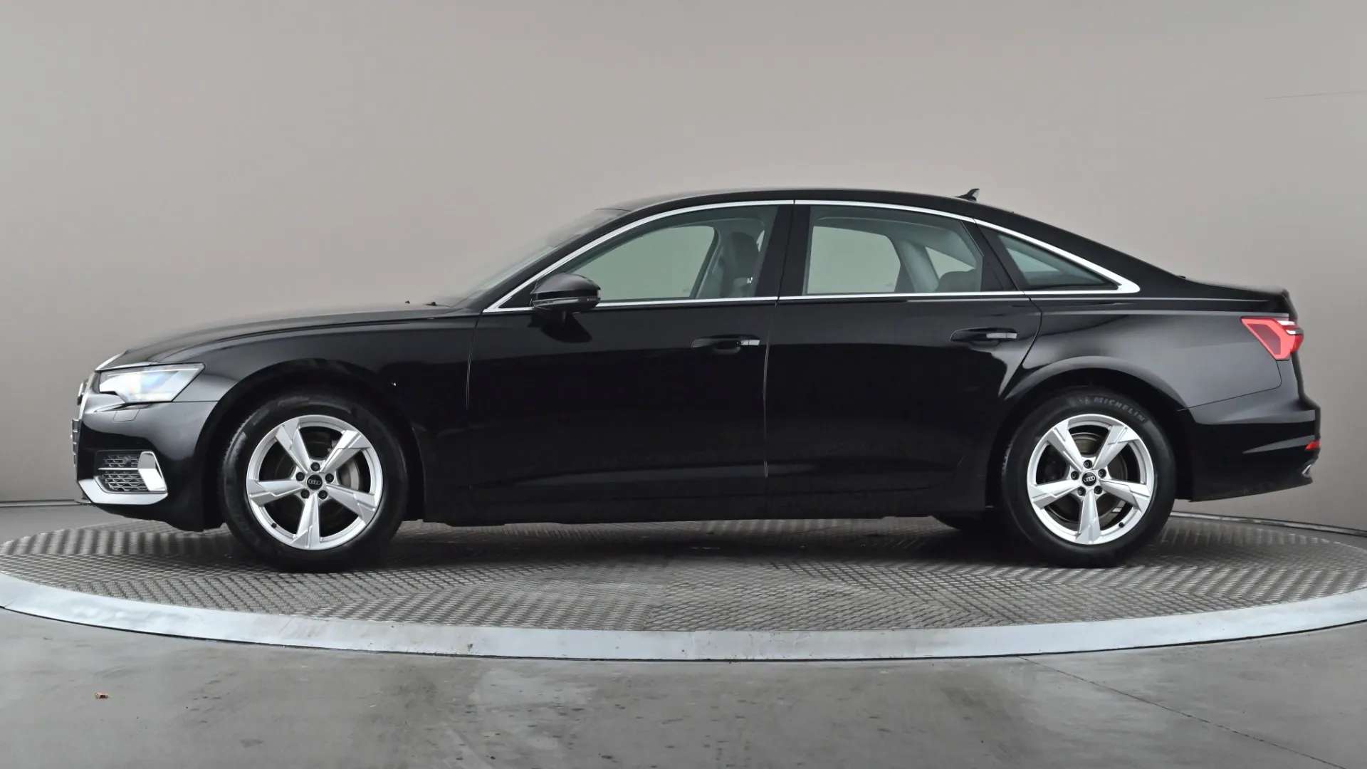 2022 AUDI A6 2022 AUDI A6