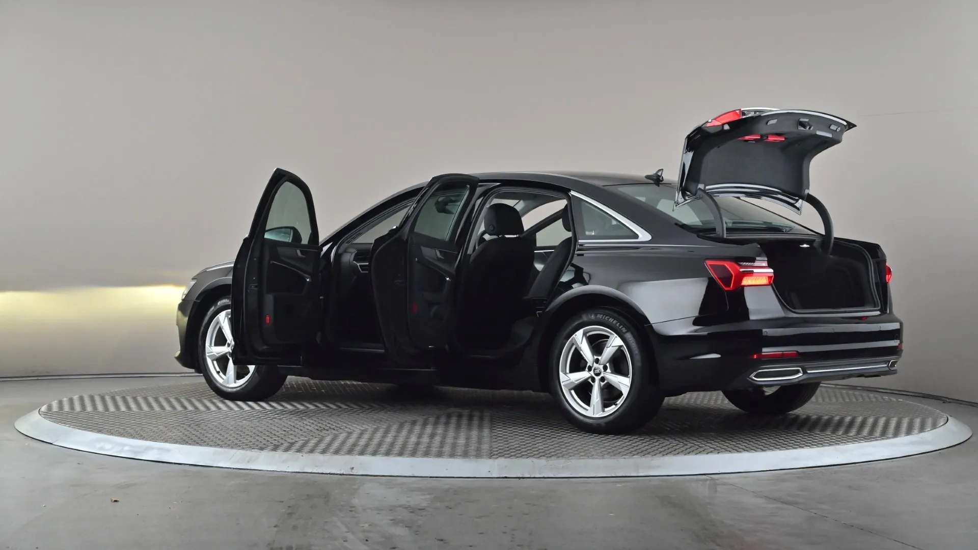 2022 AUDI A6 2022 AUDI A6