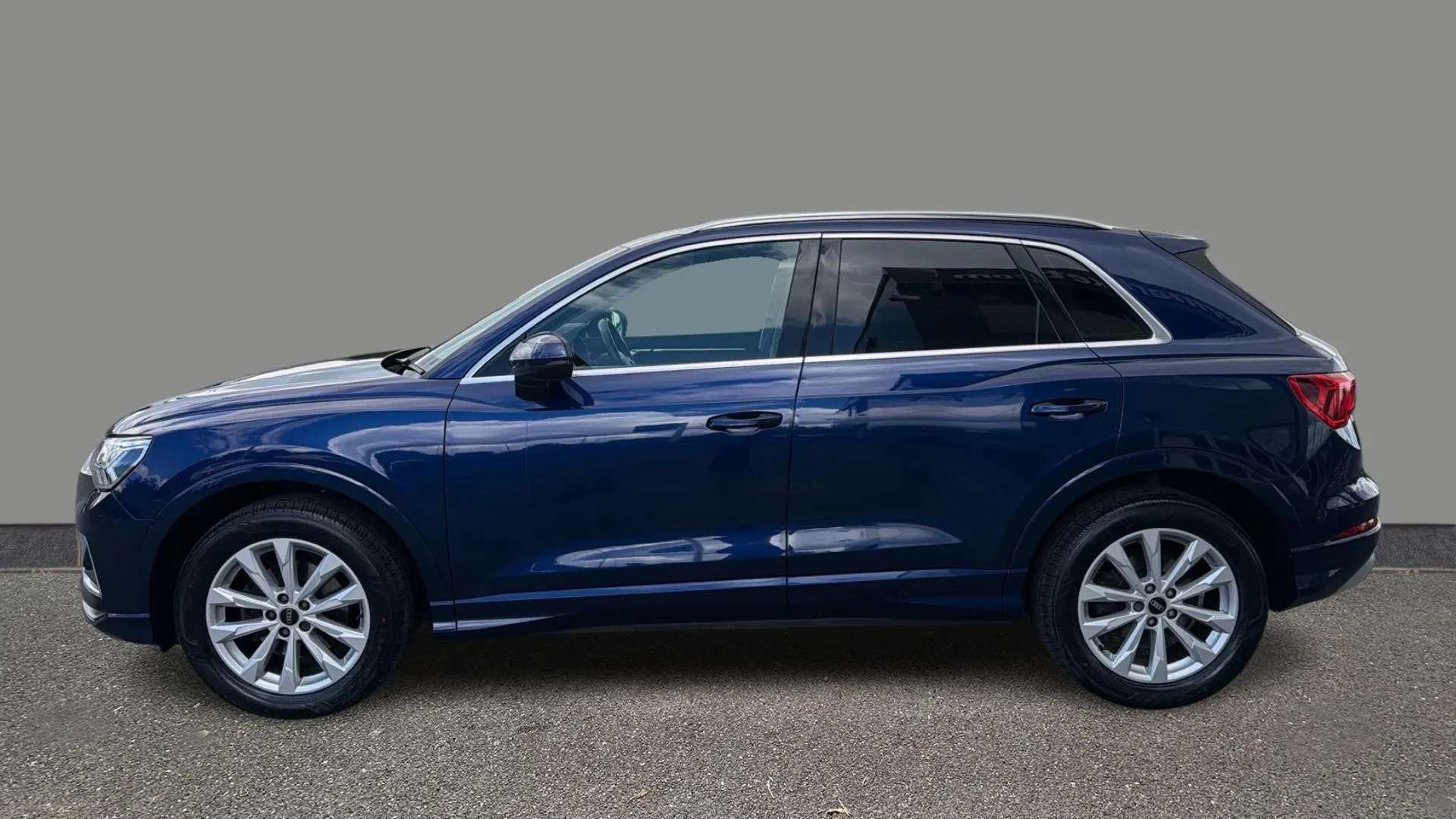 A 2021 AUDI Q3 35 TDI Sport S Tronic A 2021 AUDI Q3 35 TDI Sport S Tronic
