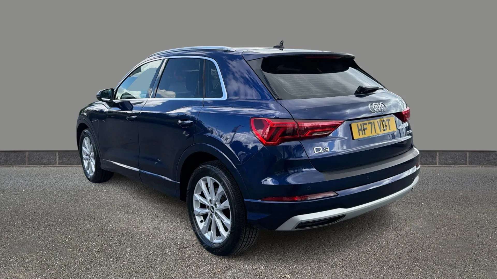 A 2021 AUDI Q3 35 TDI Sport S Tronic A 2021 AUDI Q3 35 TDI Sport S Tronic