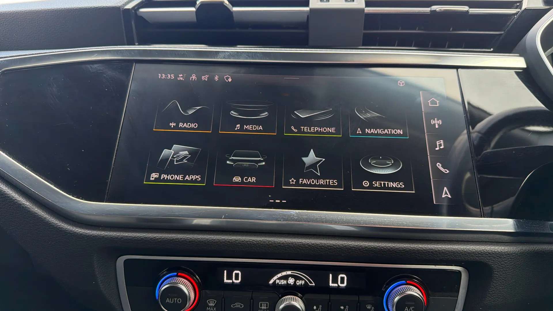 2021 AUDI Q3 2021 AUDI Q3