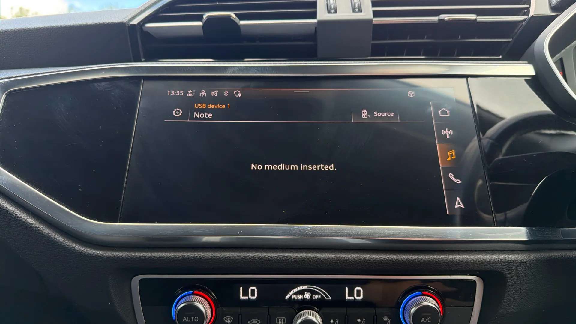 2021 AUDI Q3 2021 AUDI Q3
