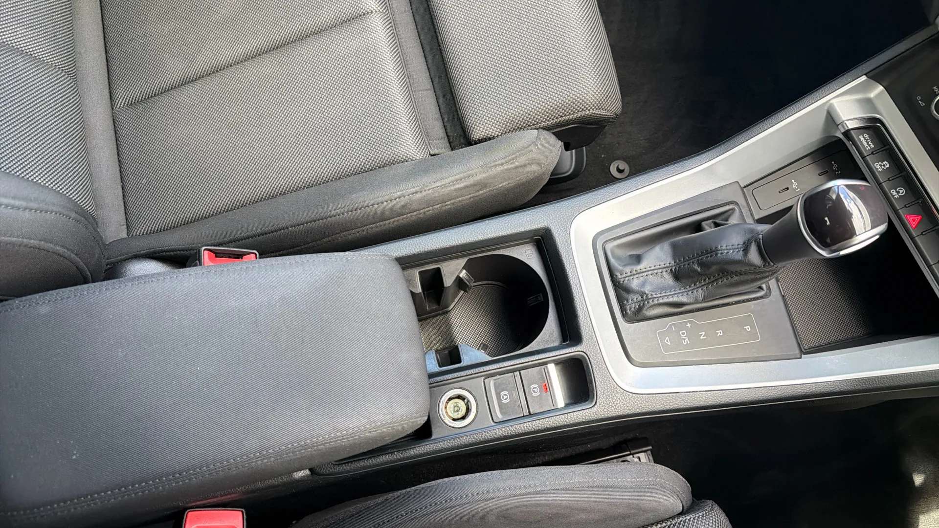 2021 AUDI Q3 2021 AUDI Q3