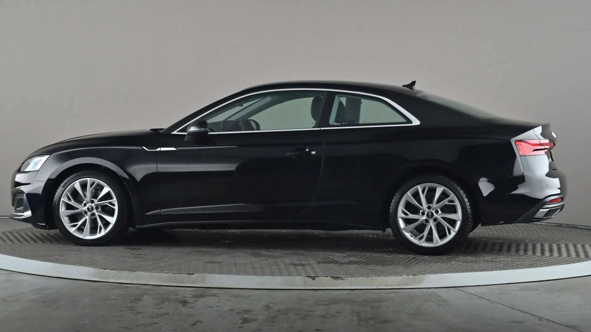 A 2021 AUDI A5 35 TDI Sport S Tronic A 2021 AUDI A5 35 TDI Sport S Tronic