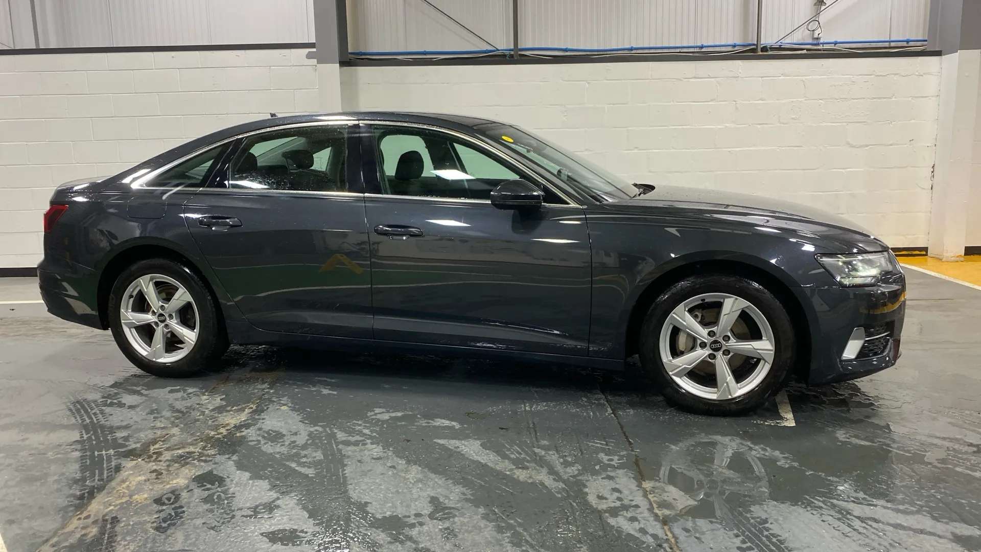 A 2022 AUDI A6 40 TFSI Sport S Tronic A 2022 AUDI A6 40 TFSI Sport S Tronic