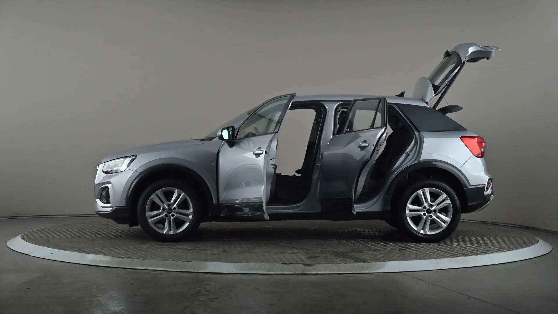 2023 AUDI Q2 2023 AUDI Q2