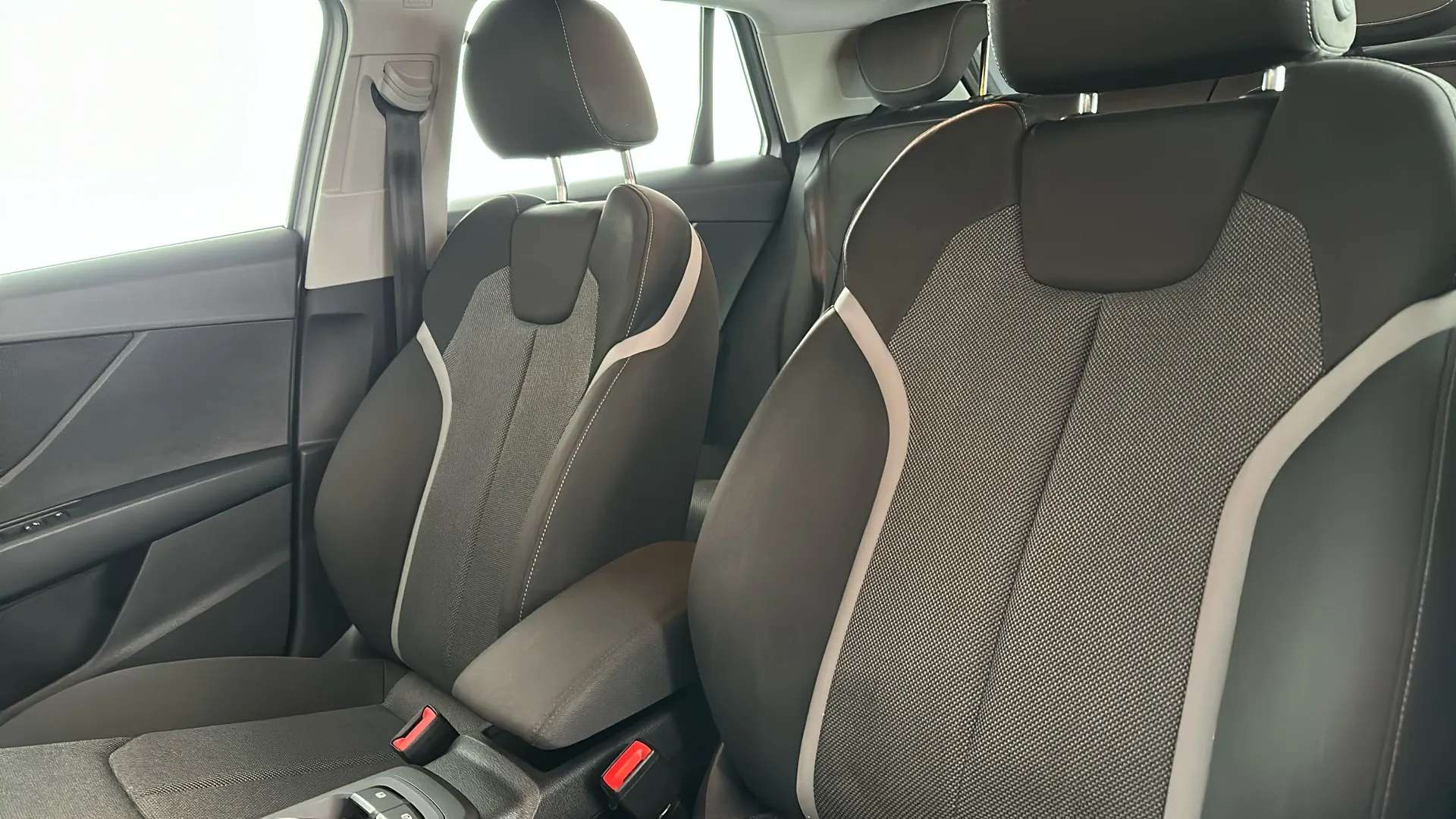 2023 AUDI Q2 2023 AUDI Q2