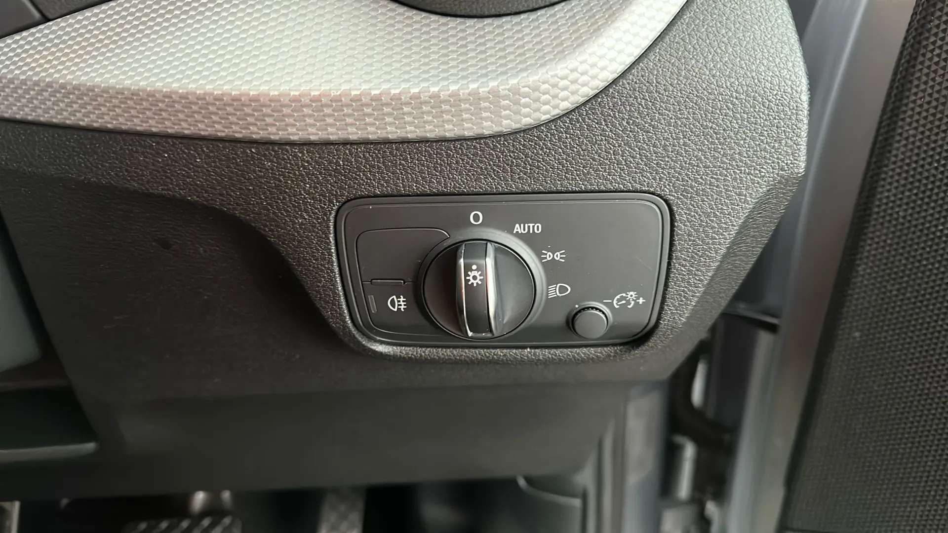 2023 AUDI Q2 2023 AUDI Q2