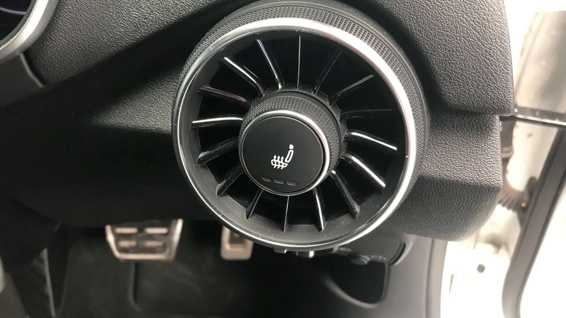 2019 AUDI TT 2019 AUDI TT