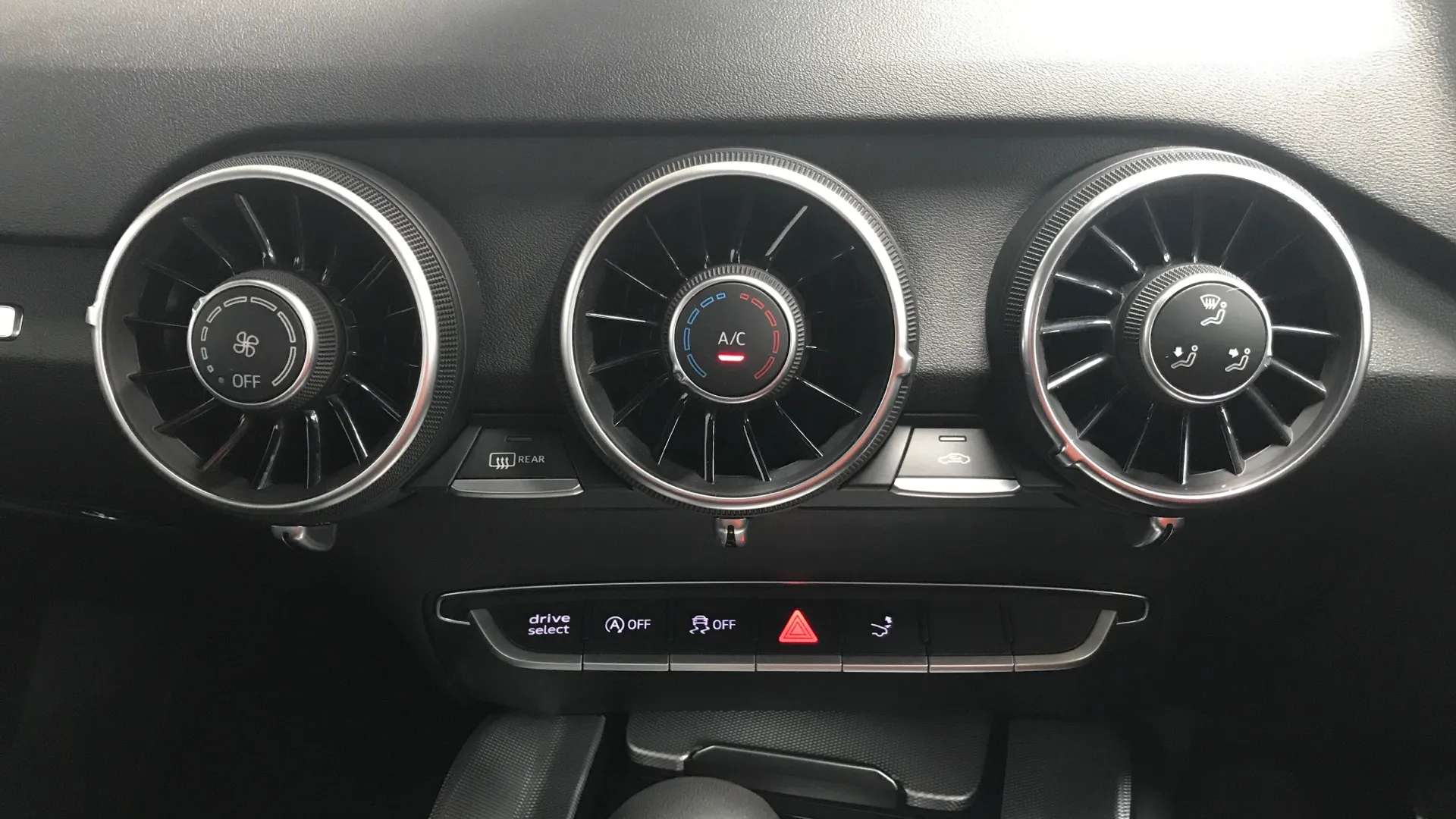 2019 AUDI TT 2019 AUDI TT