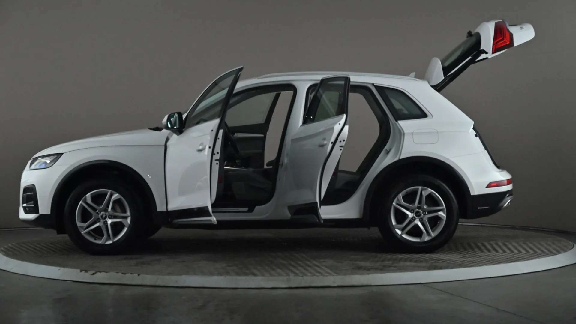 2021 AUDI Q5 2021 AUDI Q5