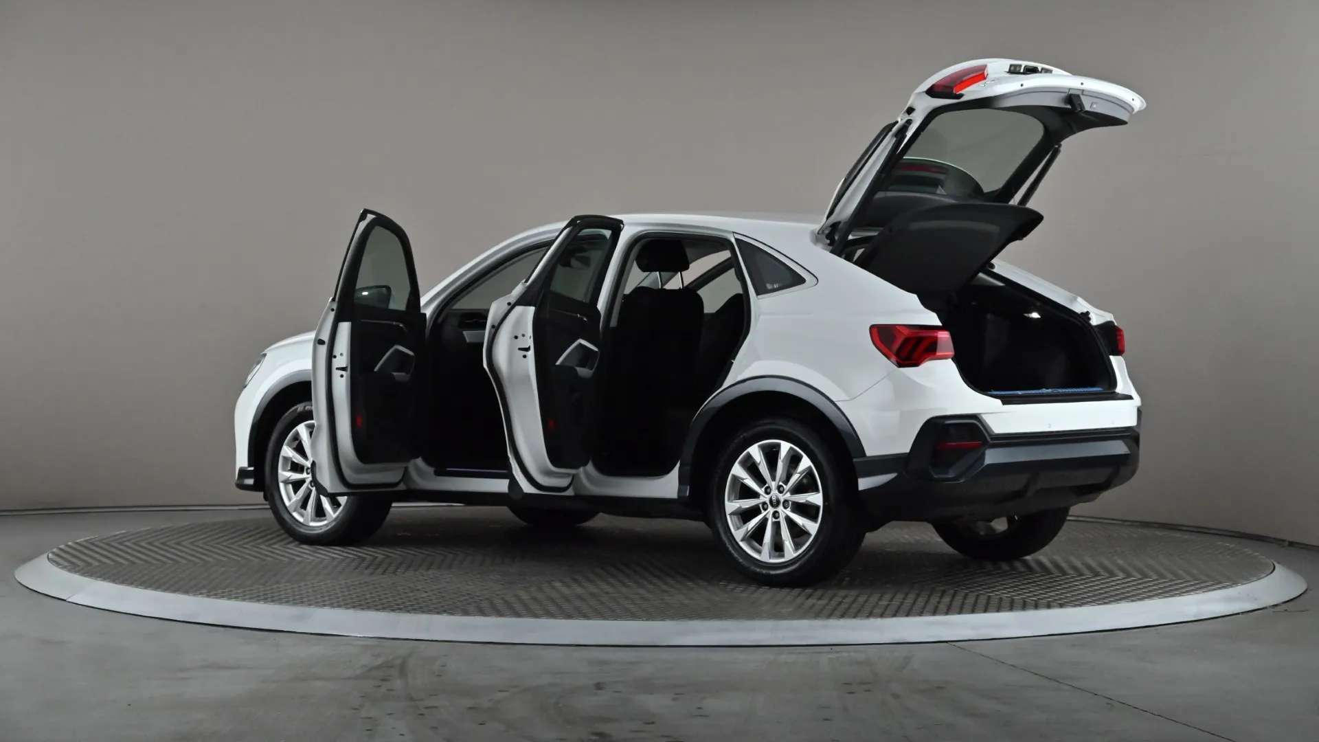 2022 AUDI Q3 2022 AUDI Q3