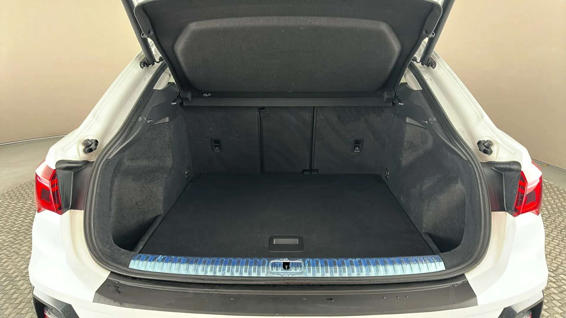 2022 AUDI Q3 2022 AUDI Q3