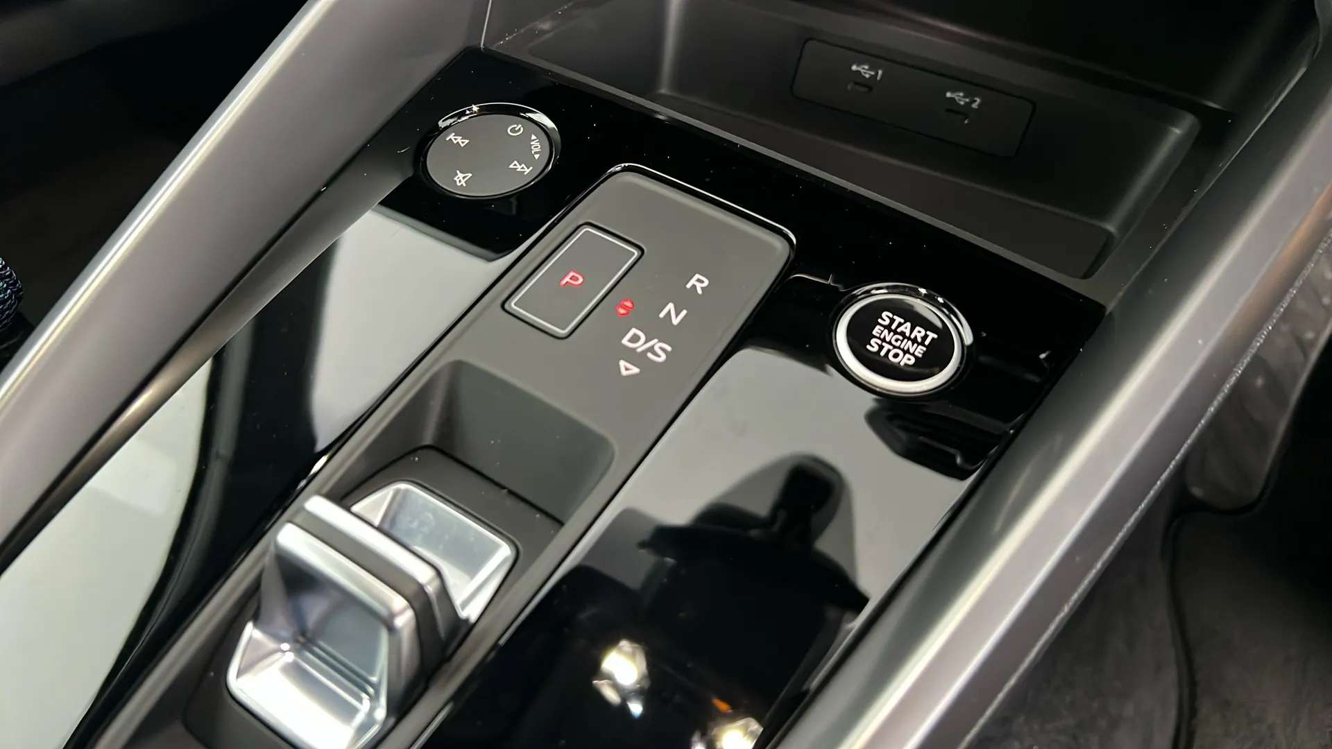 2024 AUDI A3 2024 AUDI A3