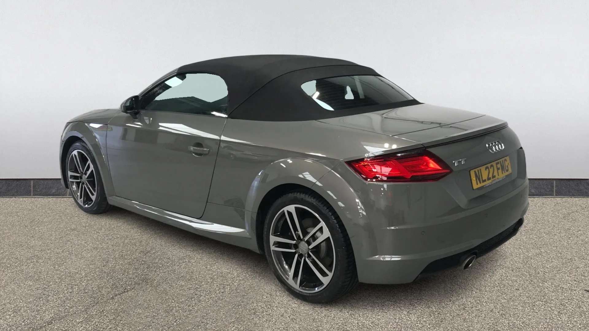 A 2022 AUDI TT 40 TFSI Sport S Tronic A 2022 AUDI TT 40 TFSI Sport S Tronic