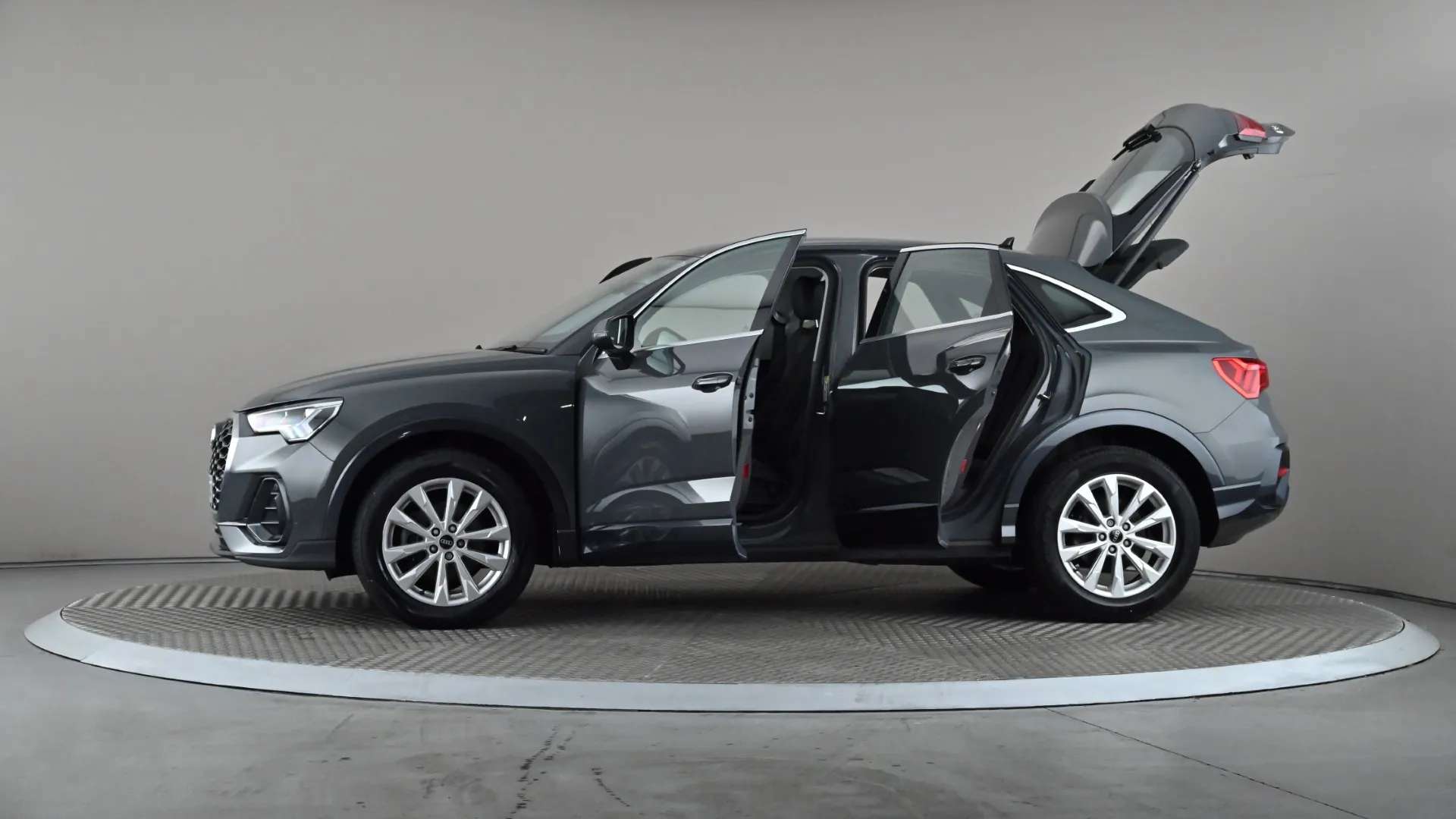 2021 AUDI Q3 2021 AUDI Q3