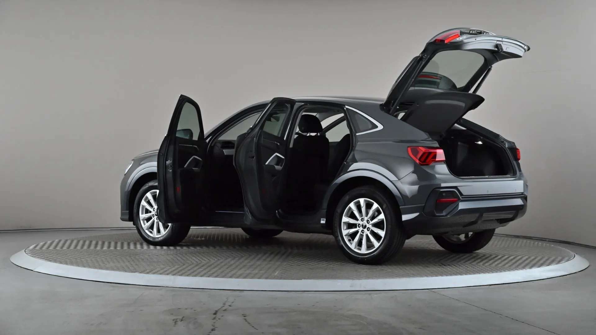 2021 AUDI Q3 2021 AUDI Q3
