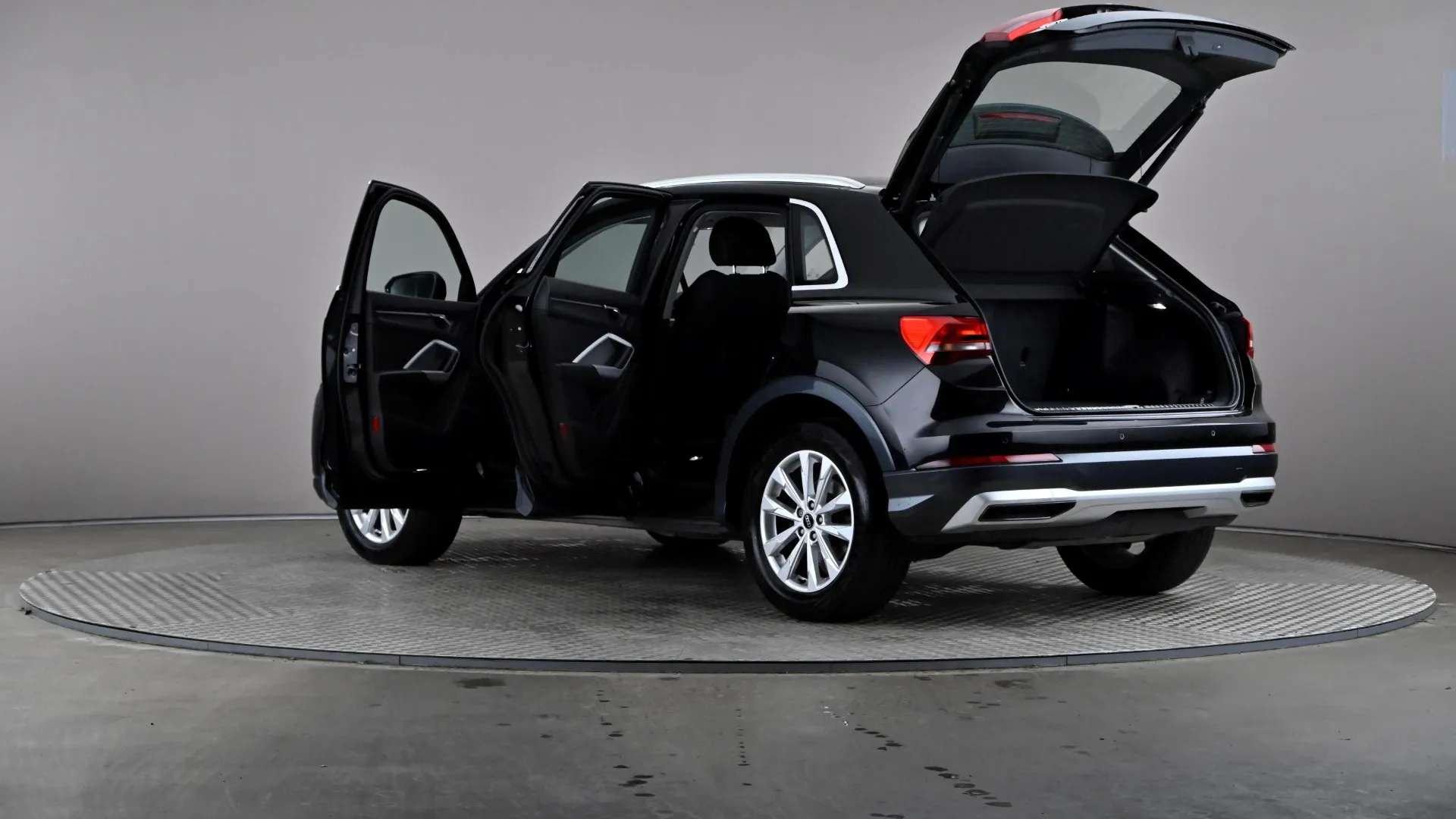 2023 AUDI Q3 2023 AUDI Q3