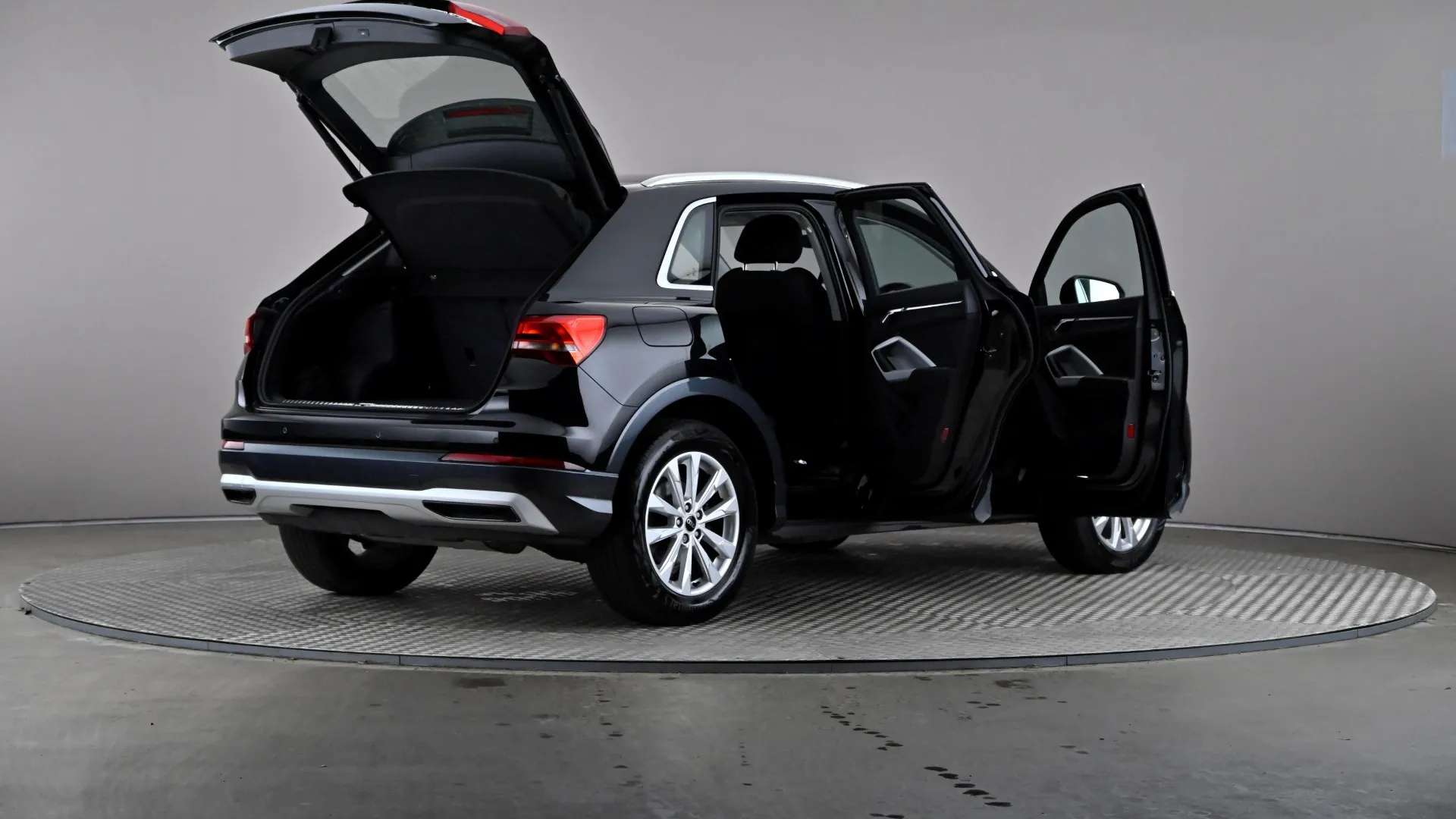 2023 AUDI Q3 2023 AUDI Q3