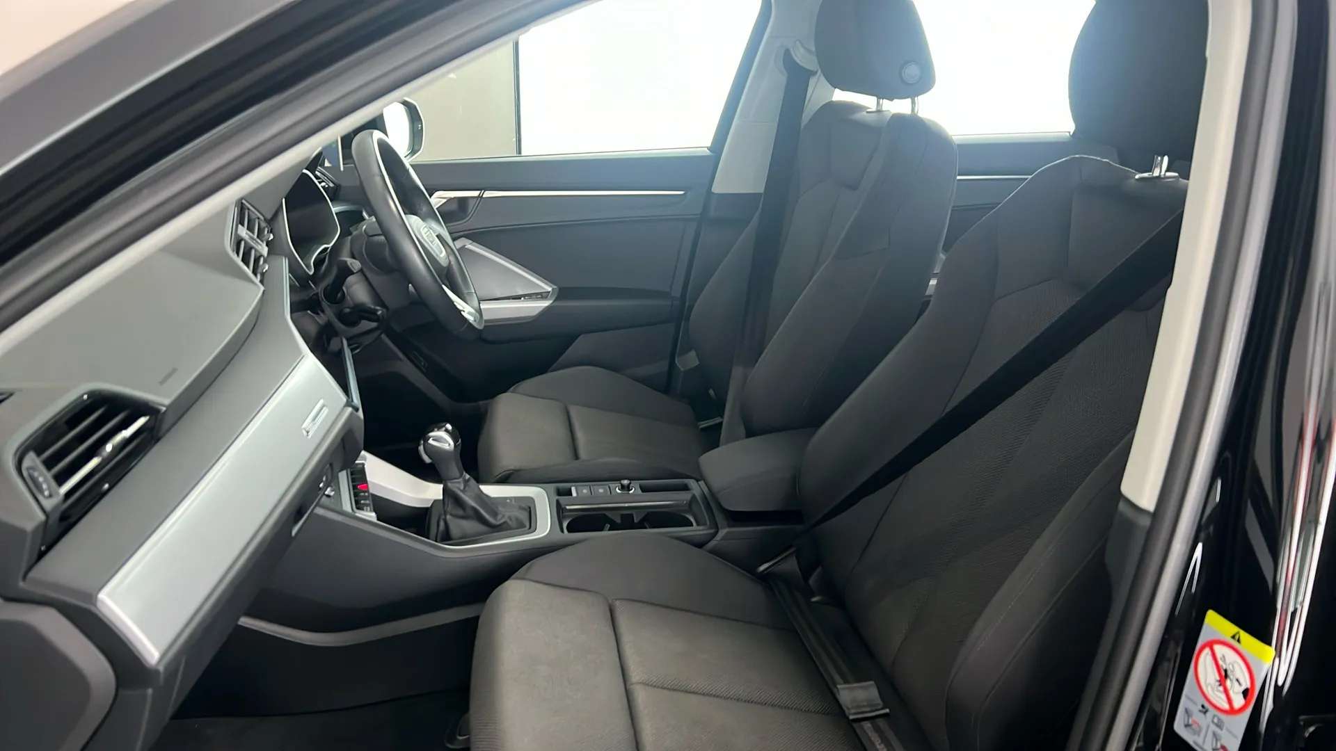 2023 AUDI Q3 2023 AUDI Q3
