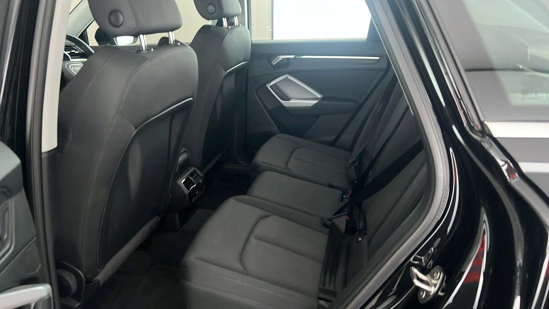 2023 AUDI Q3 2023 AUDI Q3