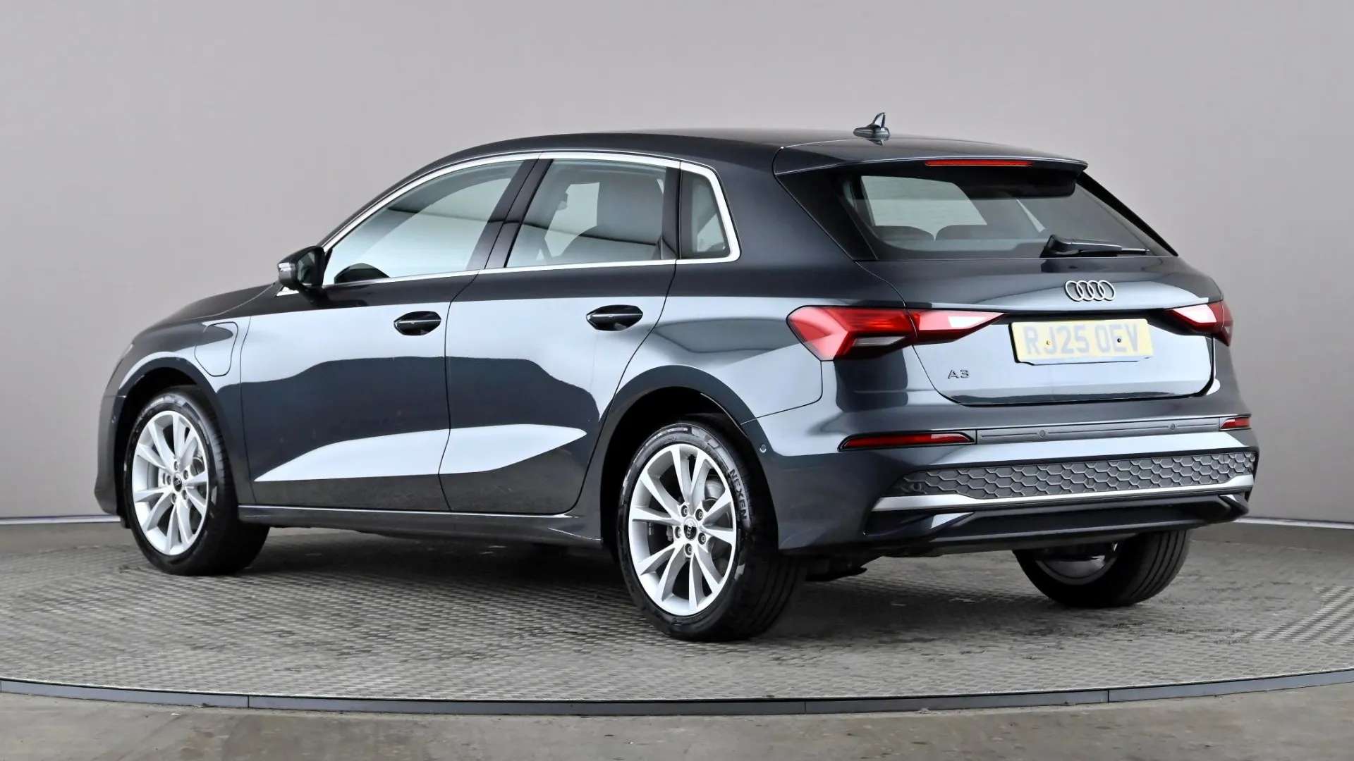 A 2025 AUDI A3 40 TFSI e Sport S Tronic A 2025 AUDI A3 40 TFSI e Sport S Tronic